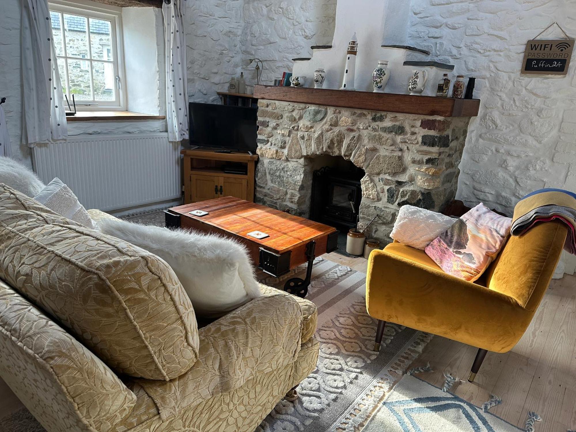 The Dairy @ Trefechan Wen Goodwick Kültér fotó